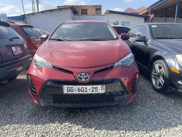 Toyota Corolla LE (1.8L 4cyl 2A) 2018 Red · Photo 1