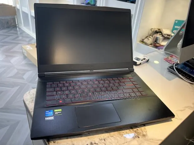 Laptop MSI GF63 8GB Intel HDD 512GB · Photo 1