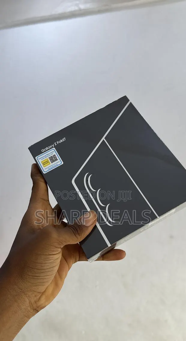 New Samsung Galaxy Z Fold7 256 GB Black · Photo 1