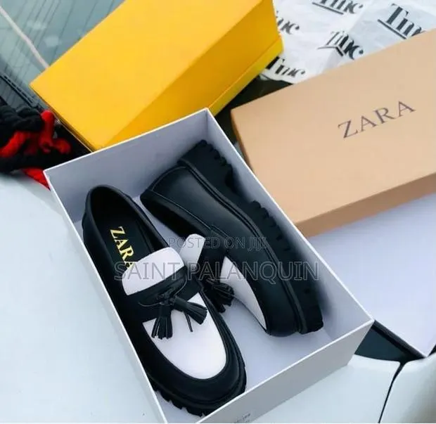 Zara Men's Loafers Feature a Black and White Color-Block Design · Photo 1