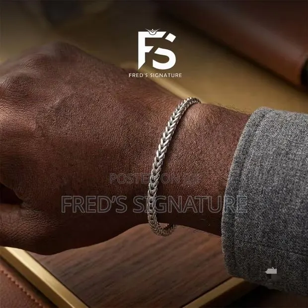 Block Chain Bracelet · Photo 1