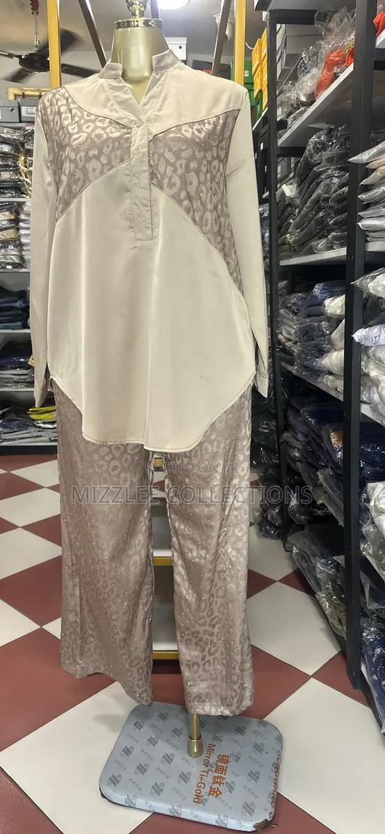 Quality Loose 2piece Trouser and Top in M-2xl · Photo 1
