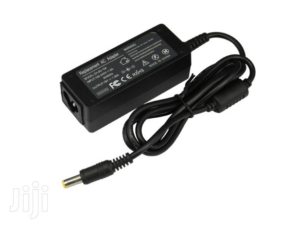 Hp 19v 1.58a Small Adapter Yellow Pin 4.0*1.7 · Photo 3