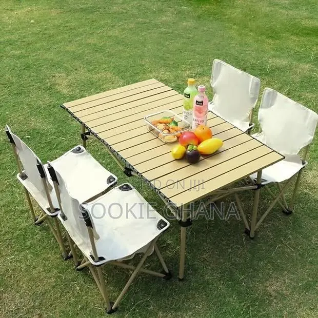 Picnic Table With Four Chairs Durable and Classy · Photo 1
