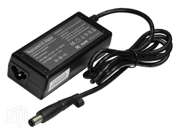 Toshiba 19.5v 1.58a Big Pin Adapter Charger · Photo 1