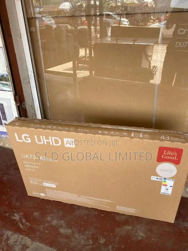 LG 43inches 4k Smart TV · Photo 1