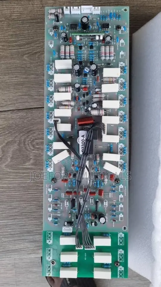 EV Amplifier Board · Photo 1