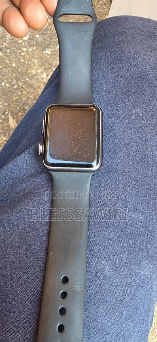 Original 42mm Icloud Apple Watch Screen and Parts From Usa · Photo 1