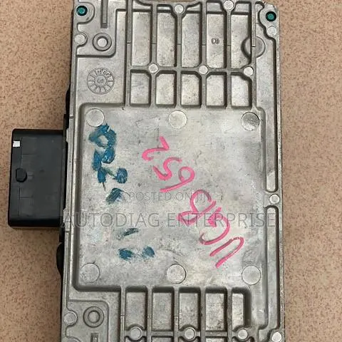 Nissan TCM BEA21-100N CVT Transmission Control Module · Photo 1