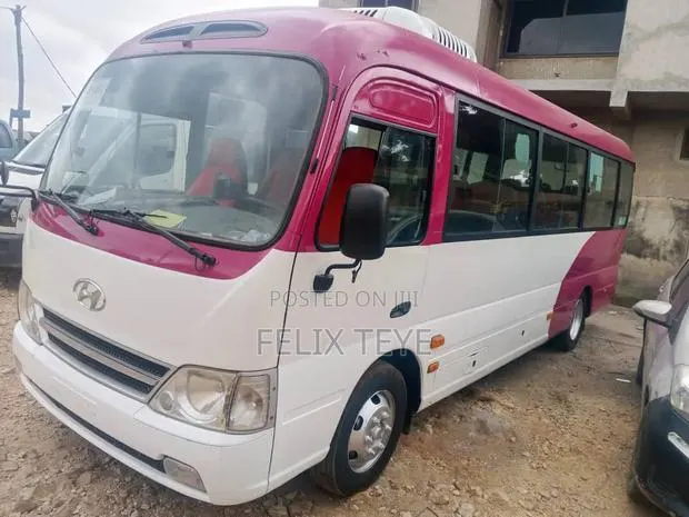 Hyundai County 2015 Beige · Photo 1