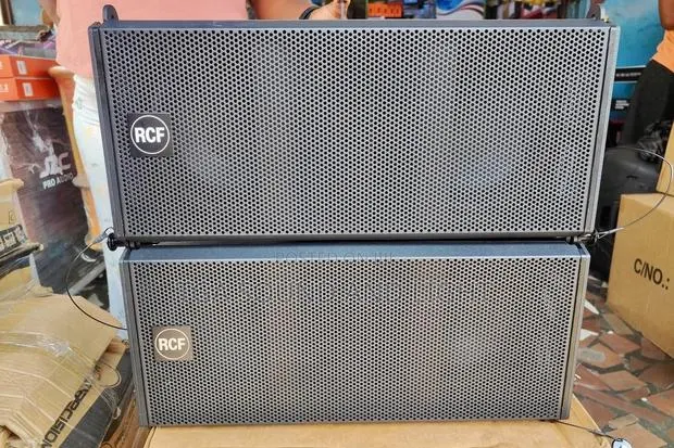 RCF R206 6-Inches Passive Biamp Line Arrays[PAIR] · Photo 1