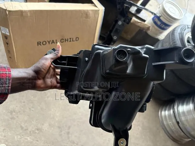 Honda CRV 2023,2024,2025, Air Cleaner Box Available · Photo 1