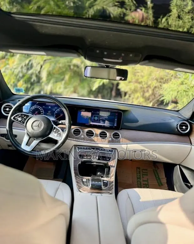 Mercedes-Benz E350 2020 White · Photo 1