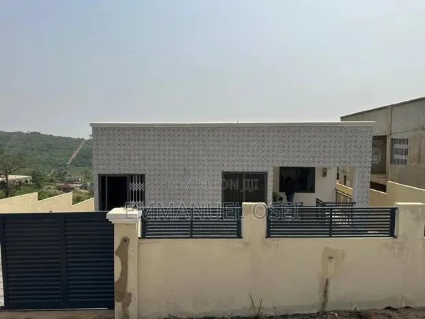 4bdrm House in Aburi for sale · Photo 1