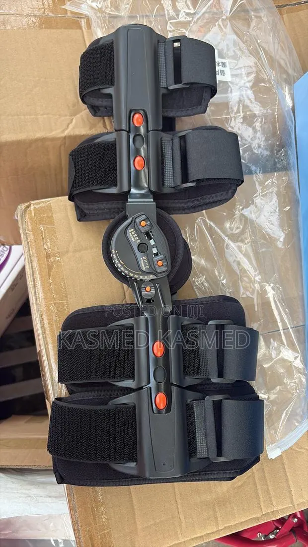 Hinged Knee Brace · Photo 1