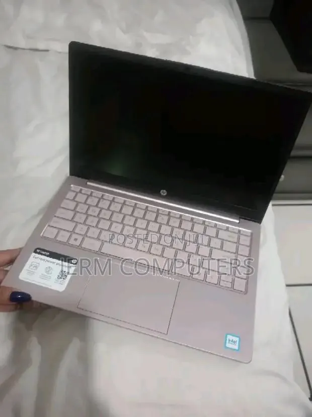 Laptop HP 14z 8GB Intel Core i3 SSD 256GB · Photo 1