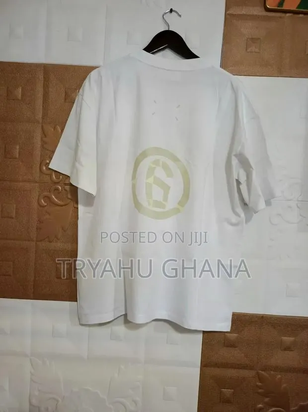 Elevate Your Style With Affordable Luxury Quality T-Shirts · Photo 1