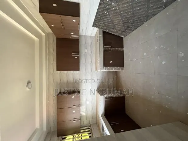 3bdrm Apartment in Mr Justice Estate, West Hills Mall Area for rent · Photo 1