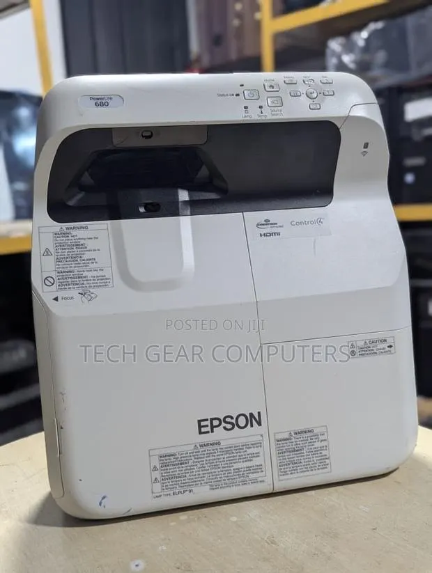 Epson EB-695Wi LCD PROJECTOR WXGA 3500 · Photo 1