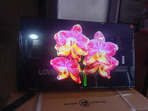 TCL 32-Inch Digital Smart Tv With Smart Features · Photo 1