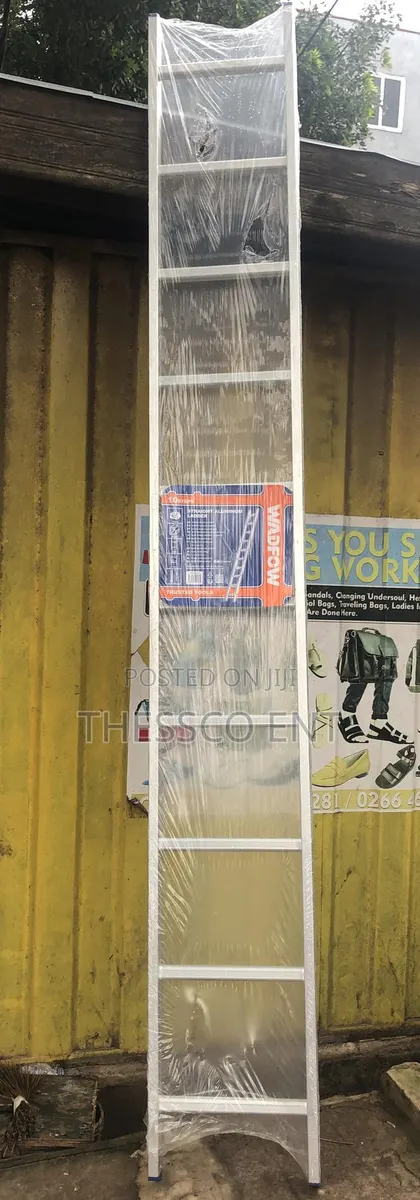 Straight Aluminum Ladder 10steps · Photo 1