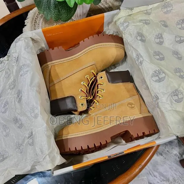 Original Timberland Boot Chunky Sole in Colours · Photo 1