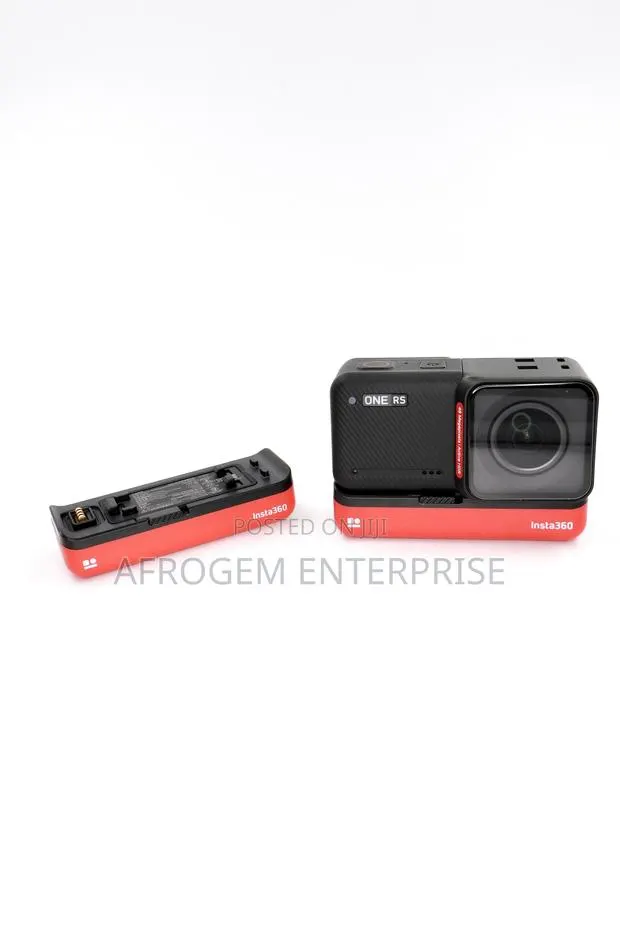 Insta360 ONE RS Twin Edition With Spare Battery (Open Box) · Photo 1
