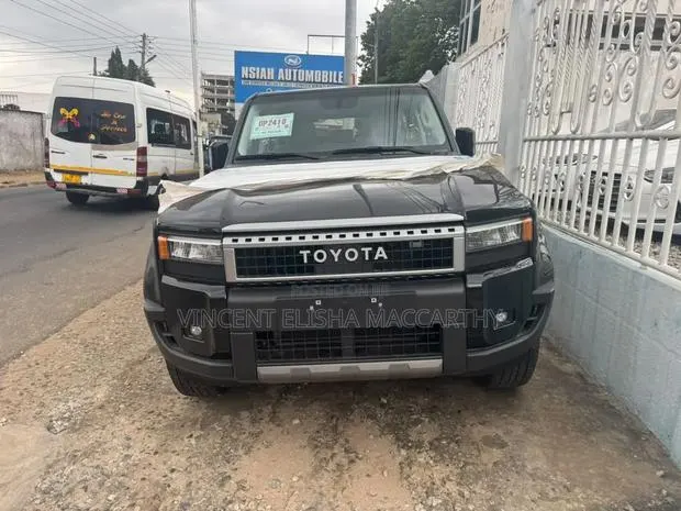 Toyota Land Cruiser Prado 2026 Black · Photo 1