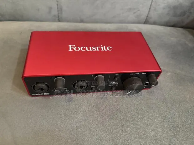Focusrite Scarlett 2i2 [3rd Gen] · Photo 1