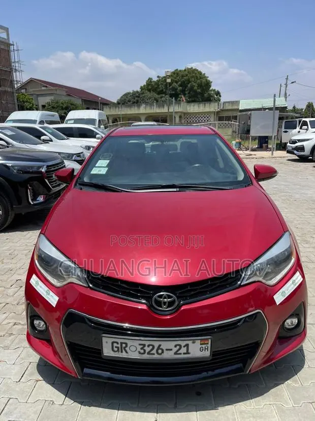 Toyota Corolla 2014 Red · Photo 1