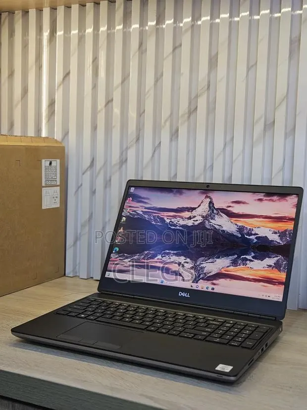 Laptop Dell Precision 7550 32GB Intel Core i7 SSD 512GB · Photo 1