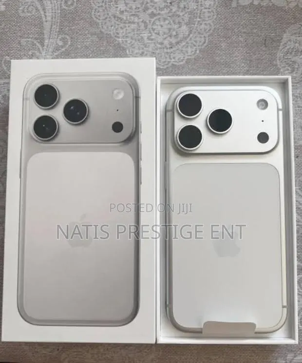 New Apple iPhone 17 Pro Max 256 GB Silver · Photo 1