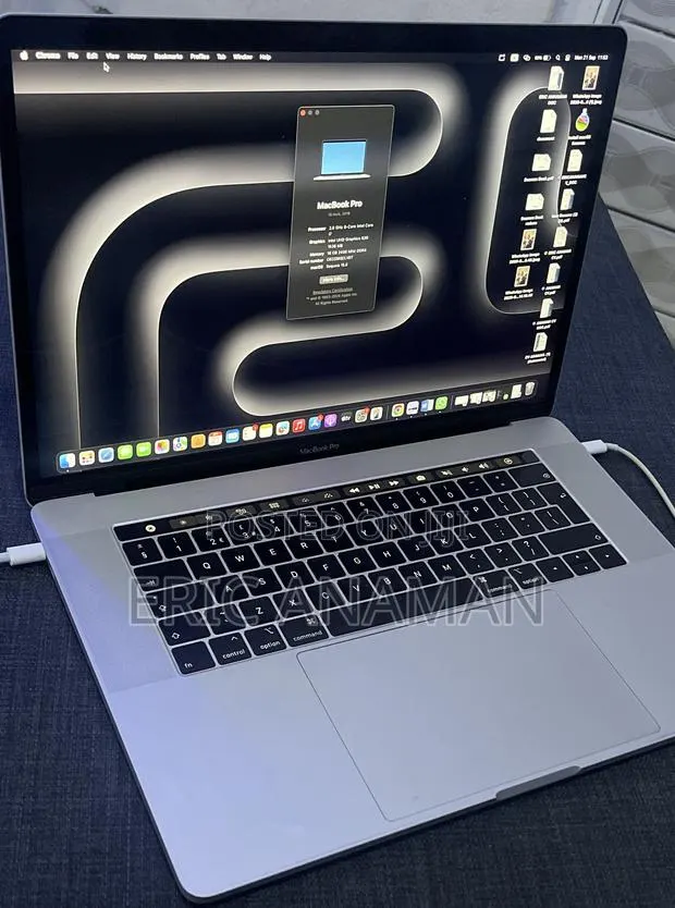 Laptop Apple MacBook Pro 2019 16GB Intel Core i7 HDD+SSD 512GB · Photo 1