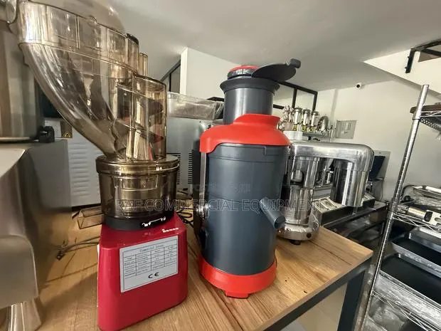 Commercial Cold Press Slow Juicer · Photo 1