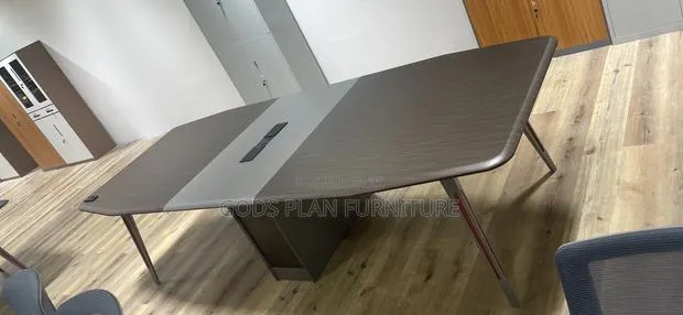 Conference Table · Photo 1