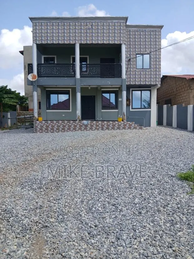 Furnished 3bdrm House in Gomoa East for sale · Photo 1