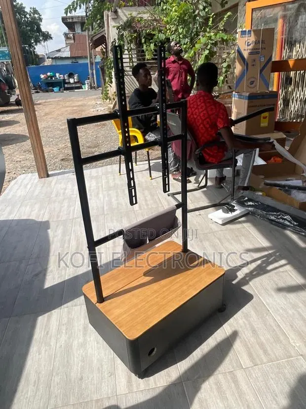 Prestige Mobile Entertainment Stand 43–65” · Photo 1