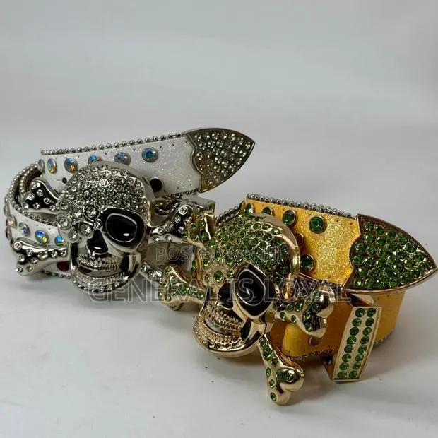 Skeleton Head Rhinestone Belt · Photo 1