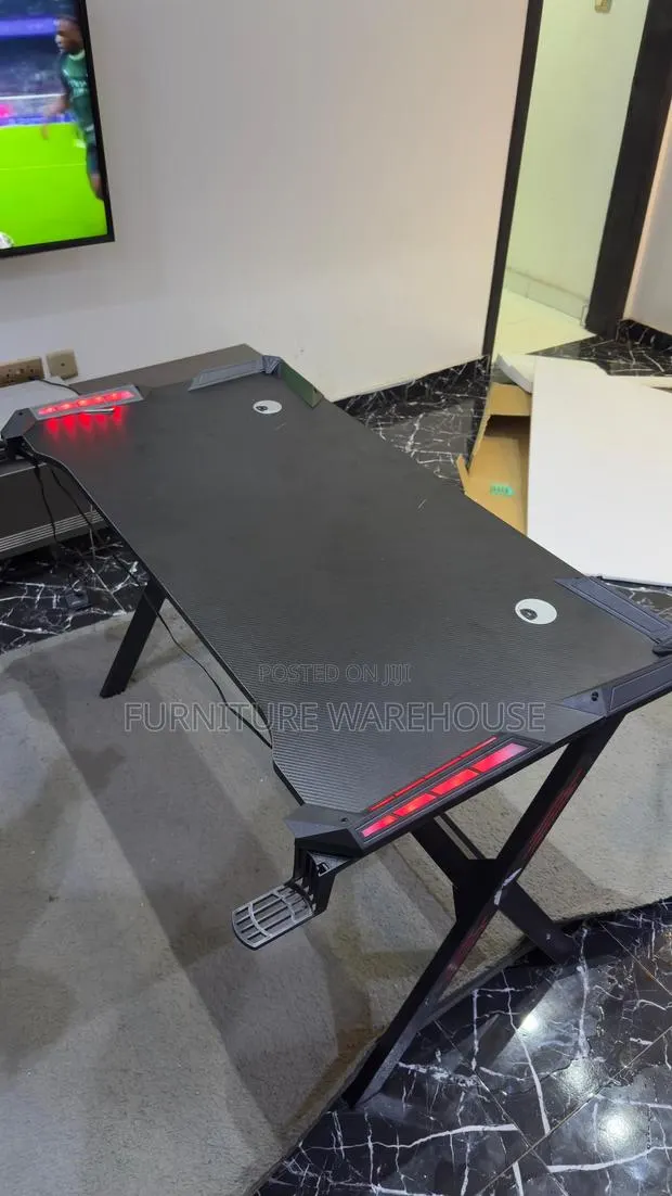 Gaming Desk (120cm X 60cm ) · Photo 1