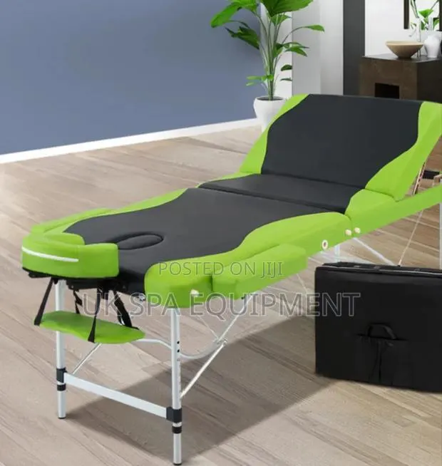 Massage Table · Photo 1