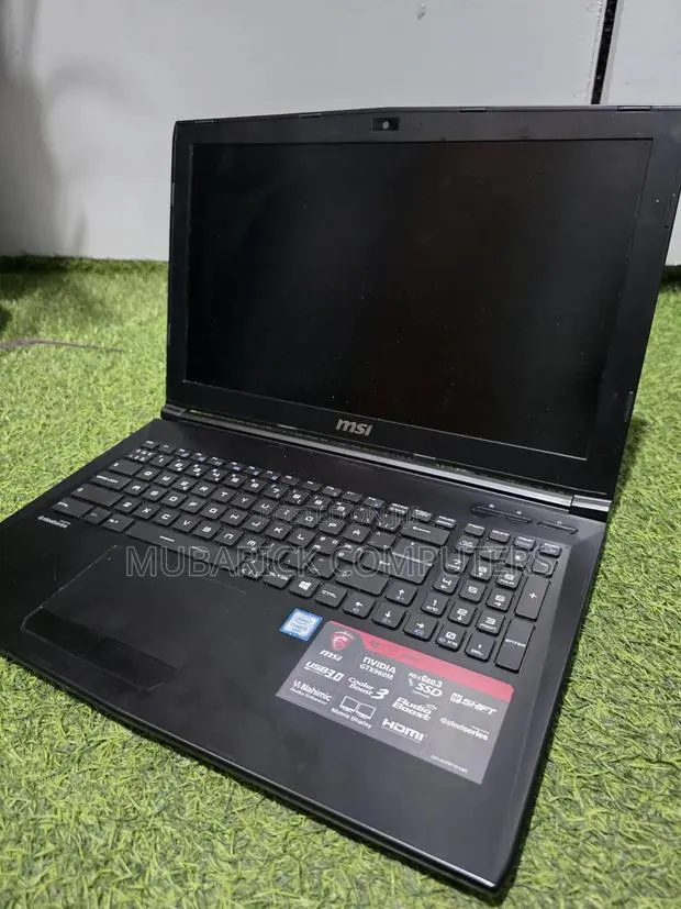 Laptop MSI MSI Sword 15 16GB Intel Core i5 HDD+SSD 1T