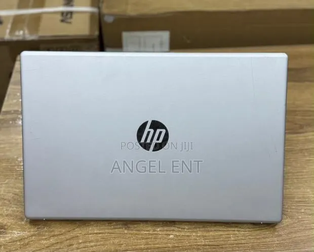 New Laptop HP 15 8GB AMD Ryzen 5 SSD 256GB · Photo 1