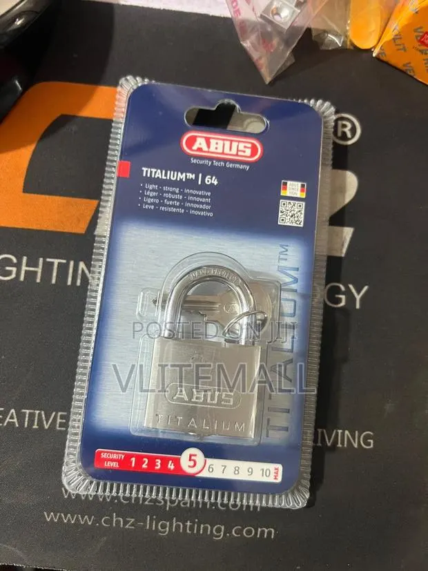 Abus 64ti Titalium Padlock · Photo 1