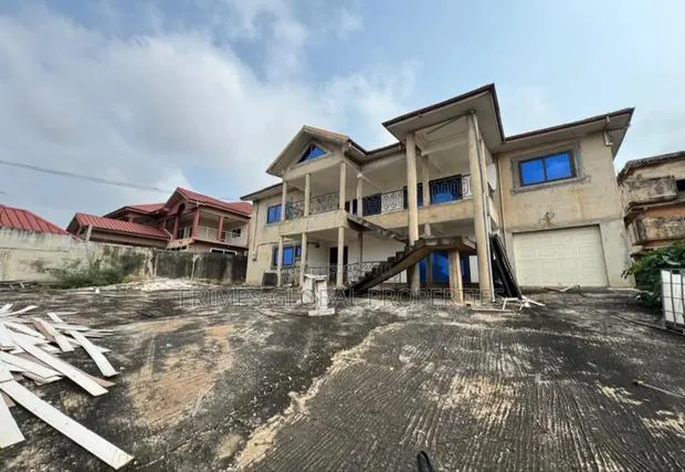 6bdrm House in New Gbawe for sale · Photo 1