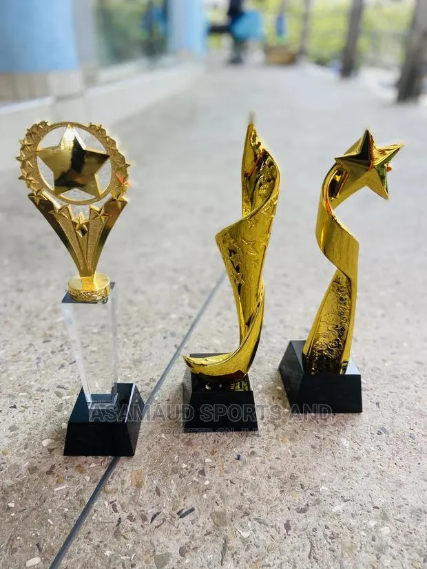 Award Trophy at Cool Price · Photo 1