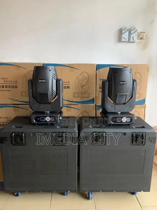 2in1 295 Moving Heads With Flight Case · Photo 1