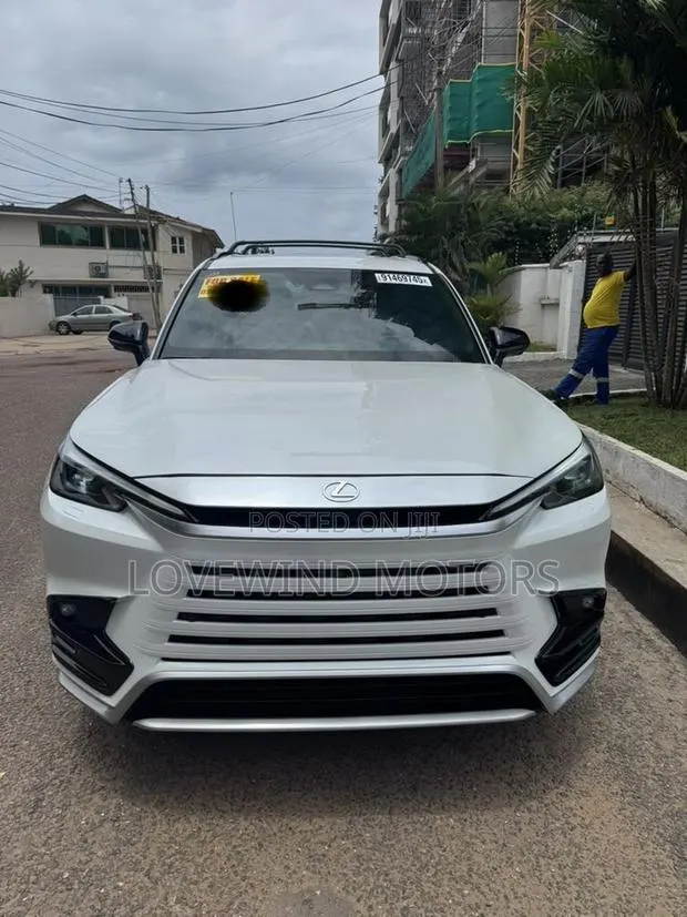 Lexus TX 500h F SPORT Premium AWD 2026 White · Photo 1