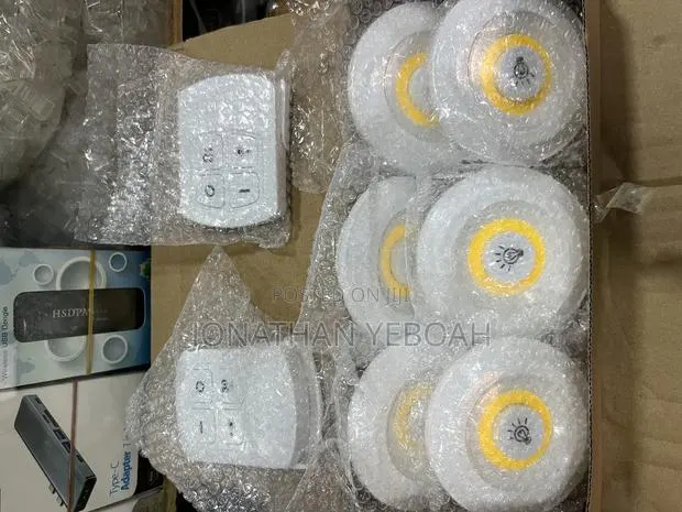 6 in 1 Wardrobe Led Light · Photo 1