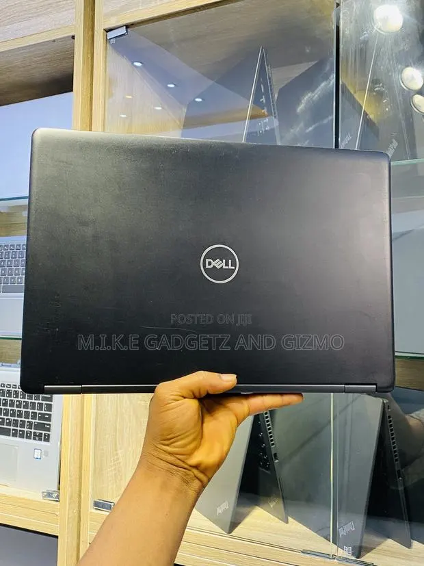 Laptop Dell Latitude 5490 8GB Intel Core i5 SSD 256GB · Photo 1