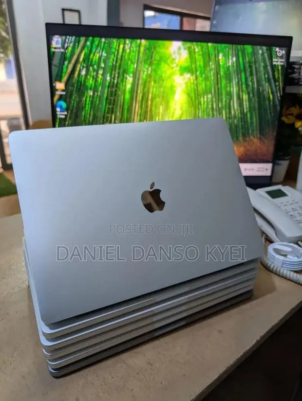 Laptop Apple MacBook 2017 16GB Intel Core i7 SSD 256GB · Photo 1
